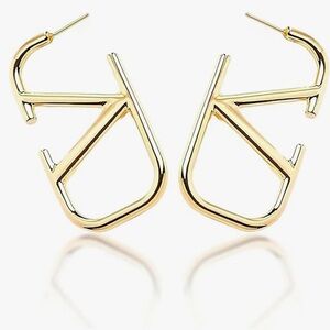 Larger size Luxury style V shaped rectangular hoop earrings hypoallergenic
